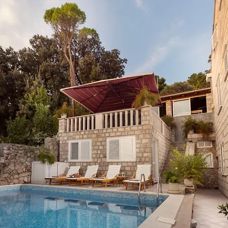 Klaic Bed & Breakfast 3*