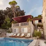 Klaic Bed and breakfast 3*